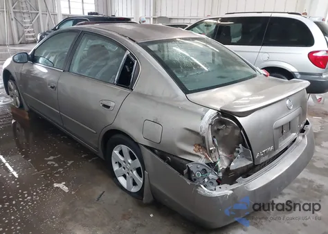 2002 Nissan Altima 2.5 Sl из США, поврежденный, VIN 1N4AL11D32C211946